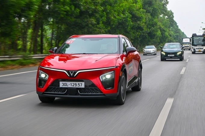 VinFast VF 7 trong hành trình Car Test.