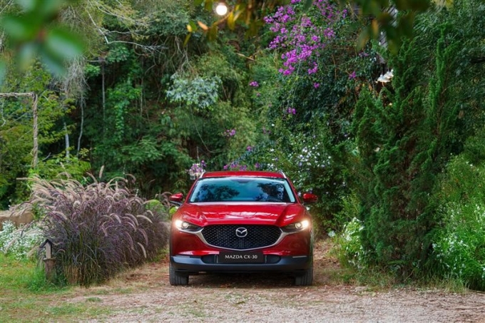 Mazda CX-30 có giá bán từ 674 triệu đồng sau ưu đãi.