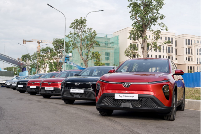 Lễ bàn giao xe điện