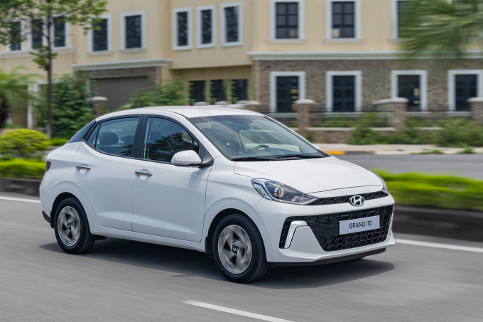 Hyundai i10 bản sedan tại thị trường Việt Nam.