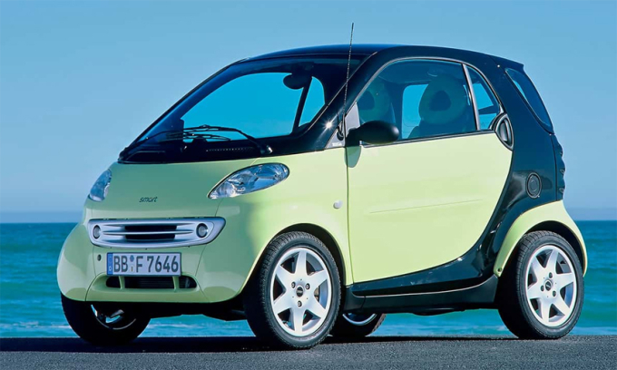 Mẫu xe mini mang tính biểu tượng, Smart Fortwo (1998-2007). Ảnh: Smart