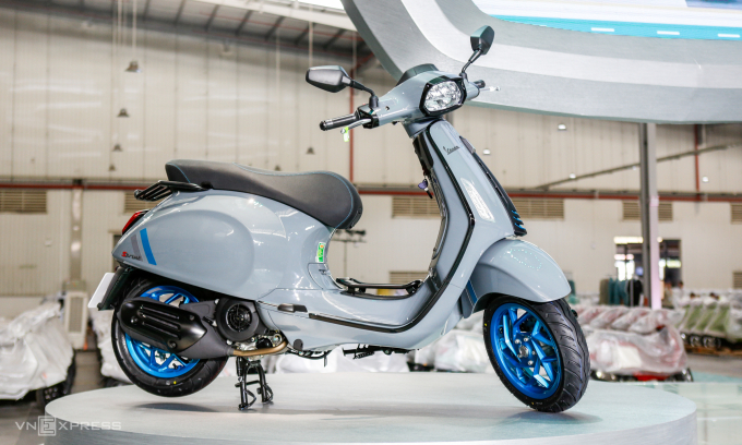 Vespa Sprint phiên bản mới ra mắt tại nhà máy Piaggio Việt Nam ngày 15/5. Ảnh: Lương Dũng